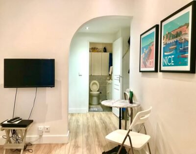 Charmant studio dans le Vieux Nice